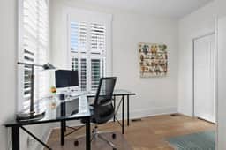 1002 W Mariners Cay