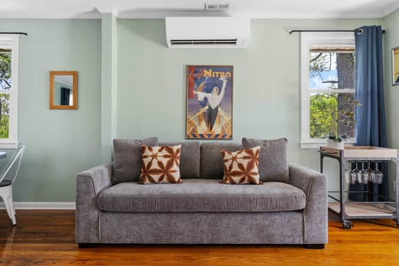 1383 Harbor View