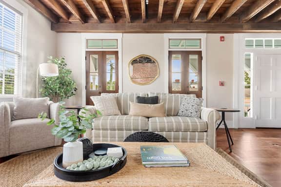 225 B Rutledge