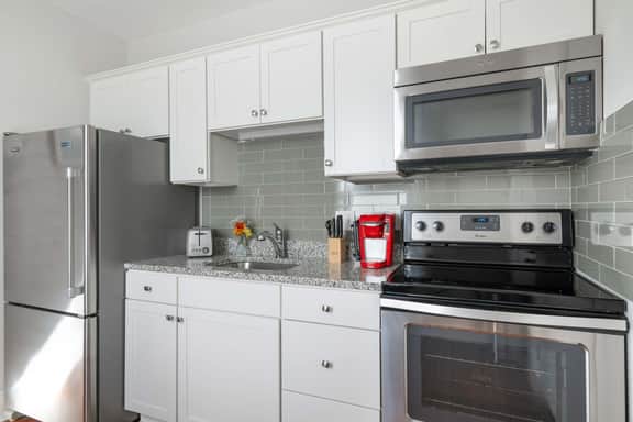 109 E Cannon 