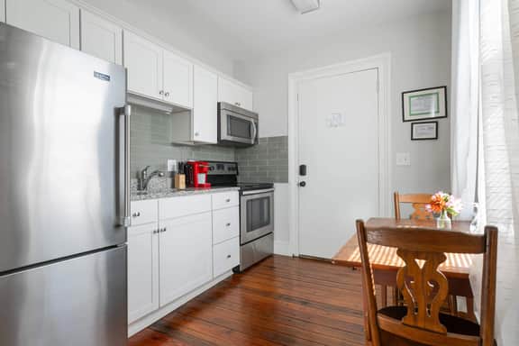 109 E Cannon 