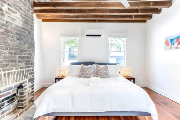 46 Sunset 1BR UP