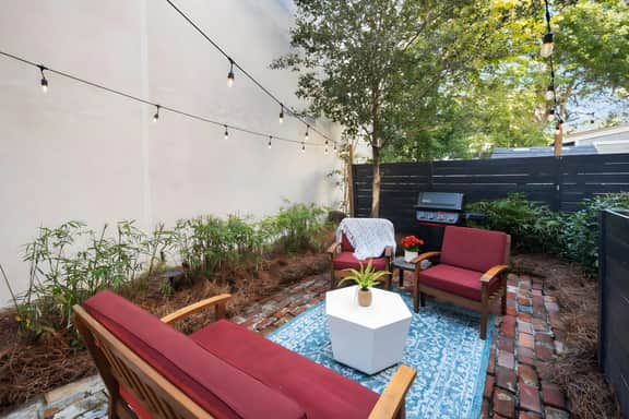 263 B St. Philip