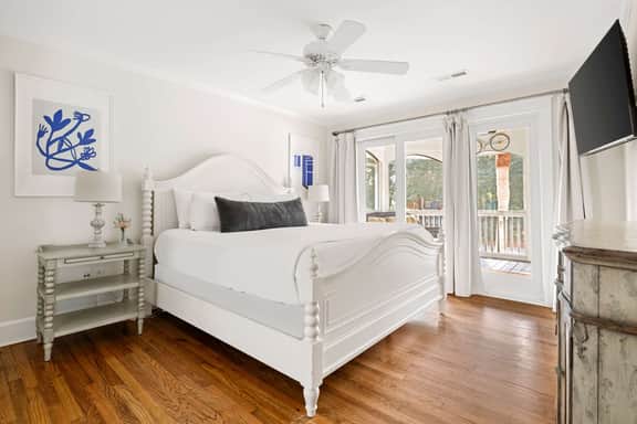 10 24th Ave (IOP)