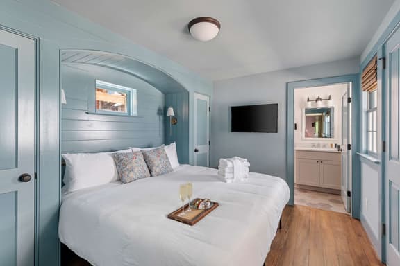 223 B St. Philip