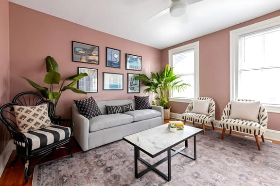 253 Saint Philip 1BR